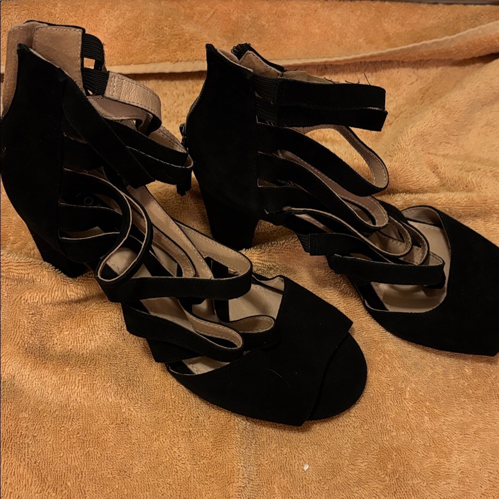 Torrid Elegant Black Strappy Women's Shoes - 9.5 W - Picture 9 of 12